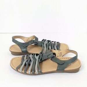 Naturalizer two tone leather sandals